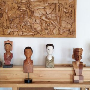 Figuras hechas de madera