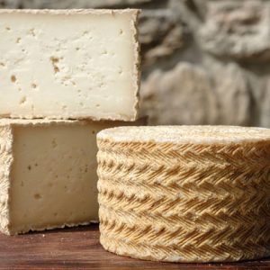 Queso cortado
