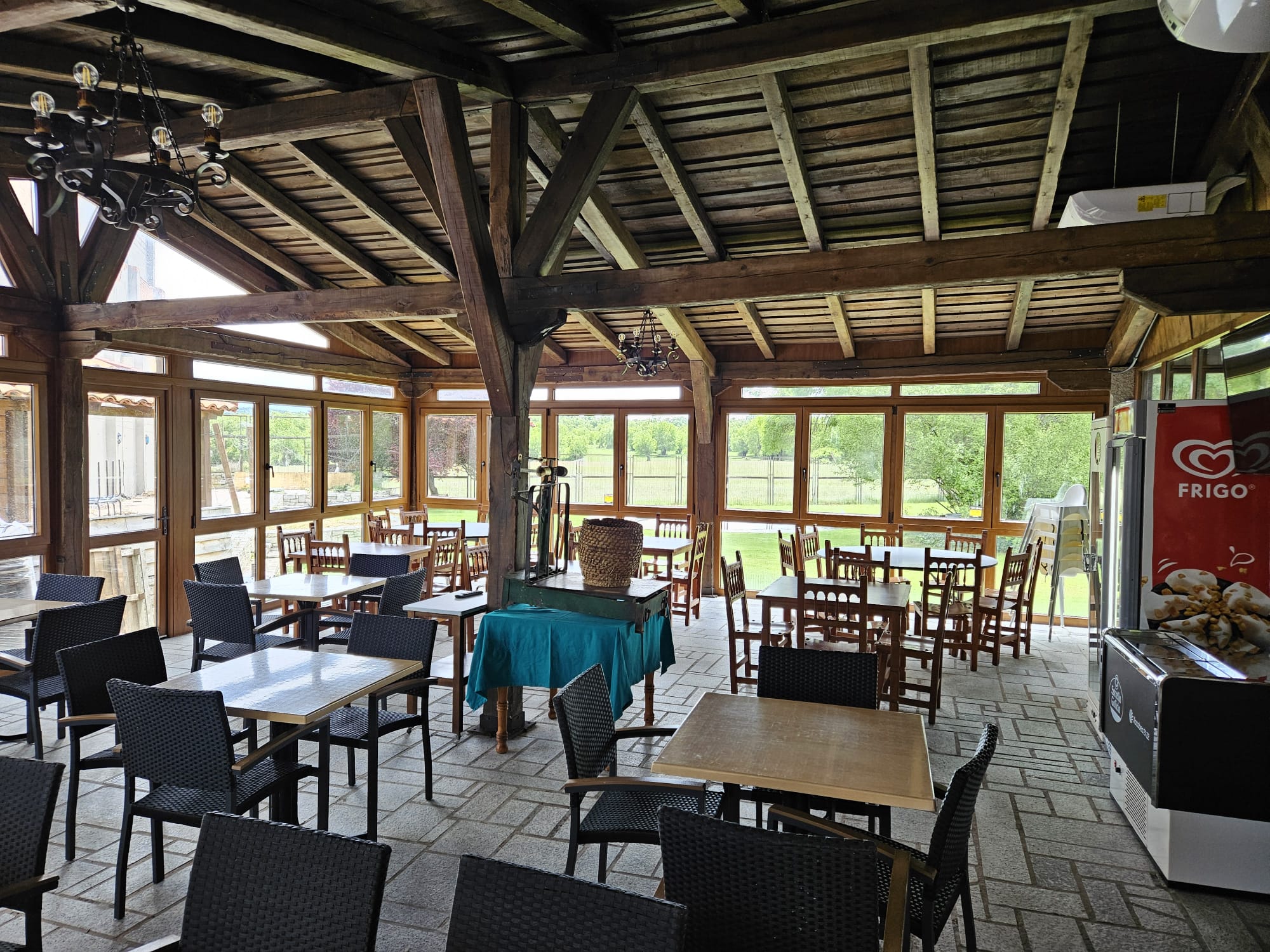 Restaurante_LaDehesaPiscina (2)