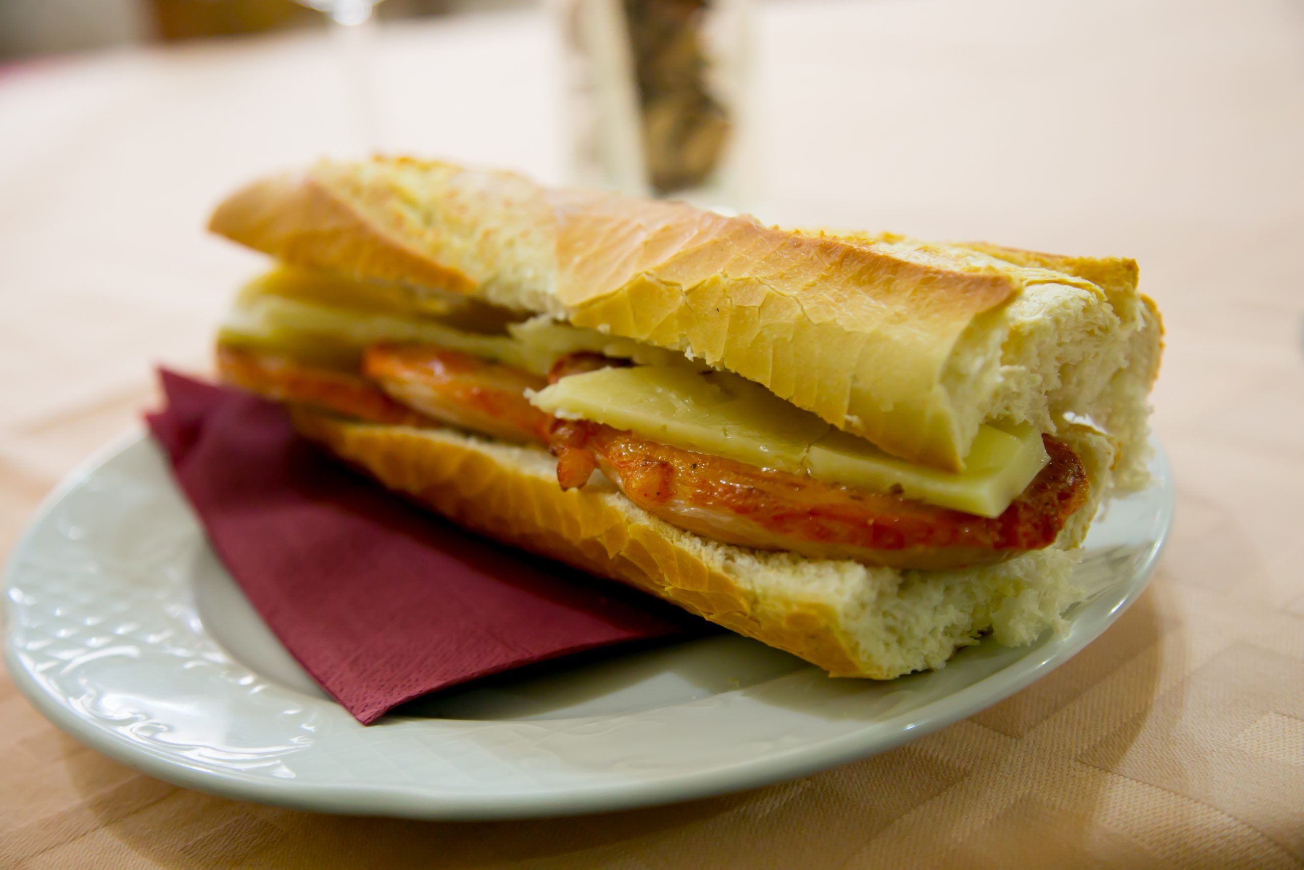 Bocata lomo.queso