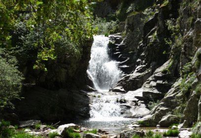5 cascadas en la Sierra Norte para disfrutar del verano
