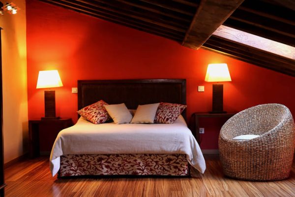 alojamientos-braojos-apartamentos-estrella-rural-cama-bohardilla-hercules