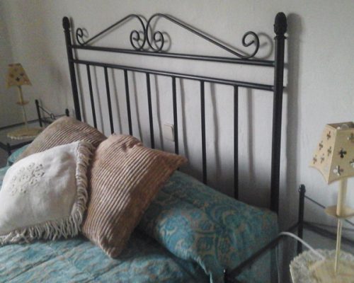 alojamientos-la-acebeda-la-posada-de-los-vientos-habitacion