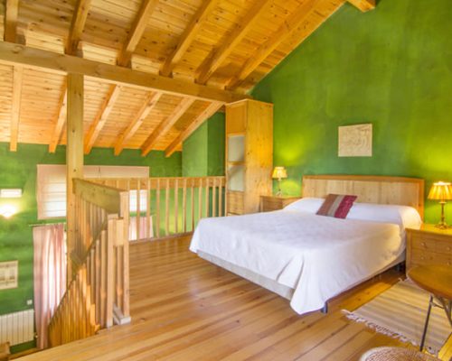 alojamientos-la-cabrera-hotel-sara-de-ur-habitacion