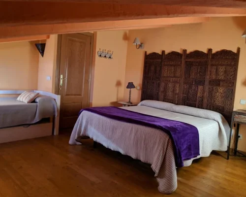 alojamientos-pradena-fuente-del-arca-habitacion