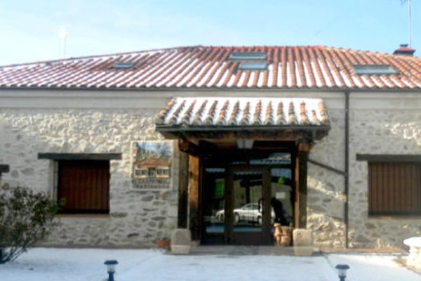 alojamientos-rascafria-caseron-trastamara