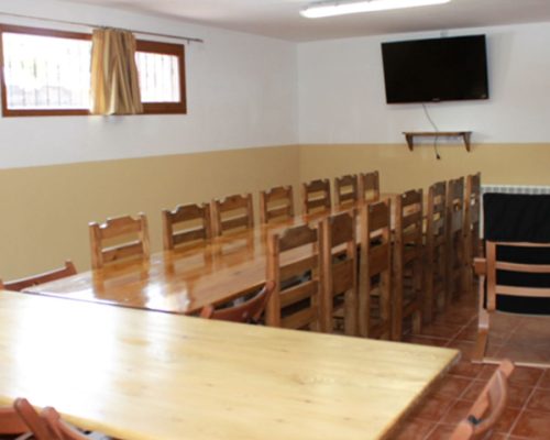 alojamientos-rascafria-la-cabana-salon-de-reuniones