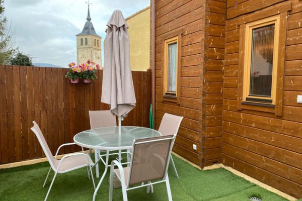 alojamientos-rascafria-la-casita-de-mateo-jardin