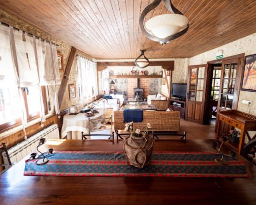 alojamientos_rascafria_posada-del-campanario_salon