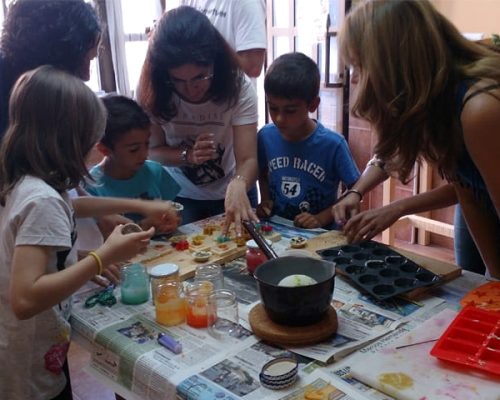 taller en Espacio Inquietudes para peques y adultos