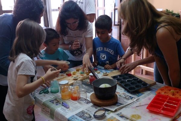 taller en Espacio Inquietudes para peques y adultos