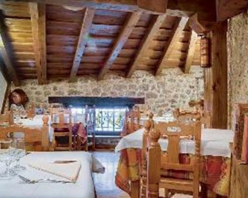 Salón Asador La Fanega